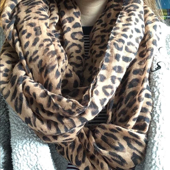 Infinity scarf - Picture 3 of 3